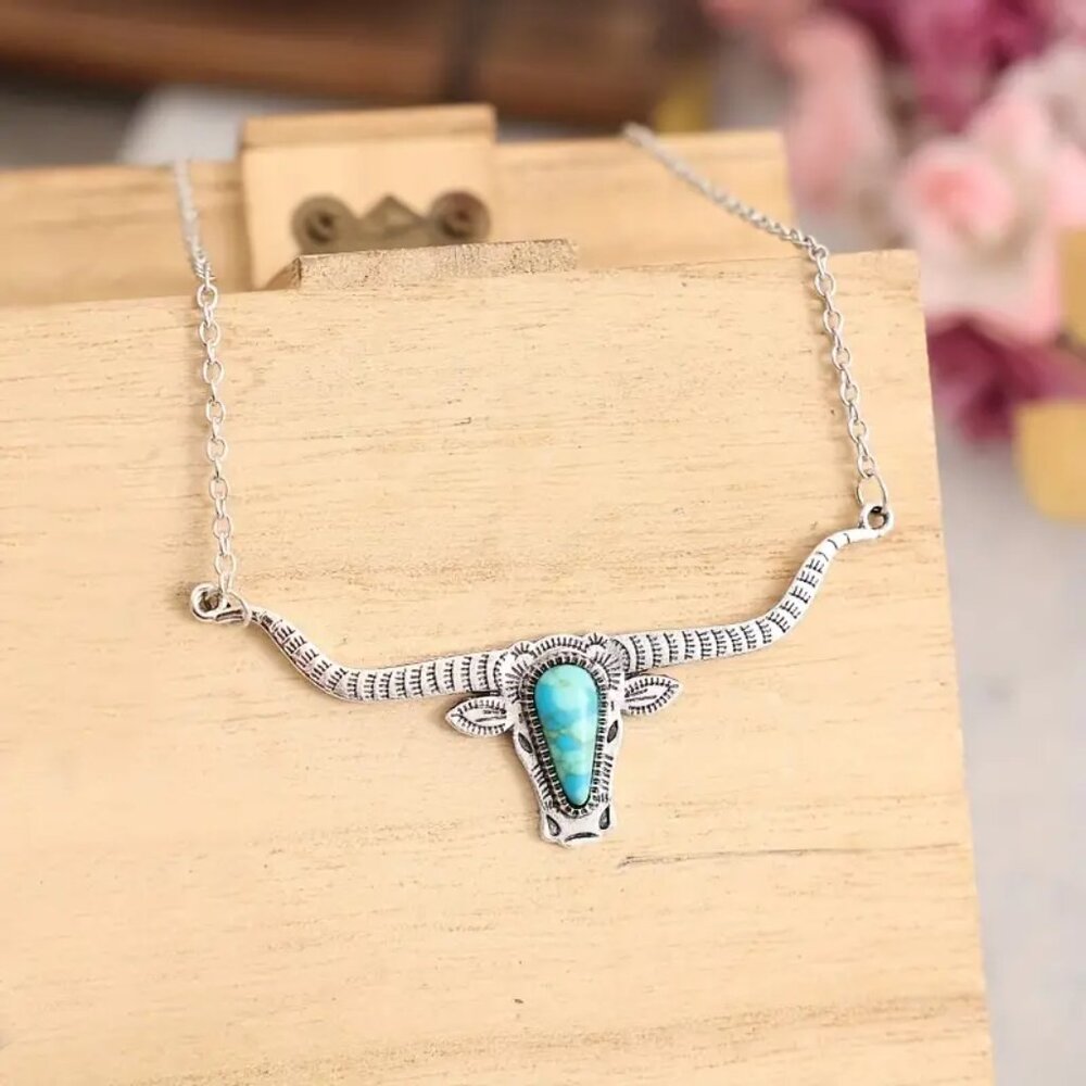 NWT Turquoise Longhorn Bull Head Boho Necklace - Picture 12 of 12